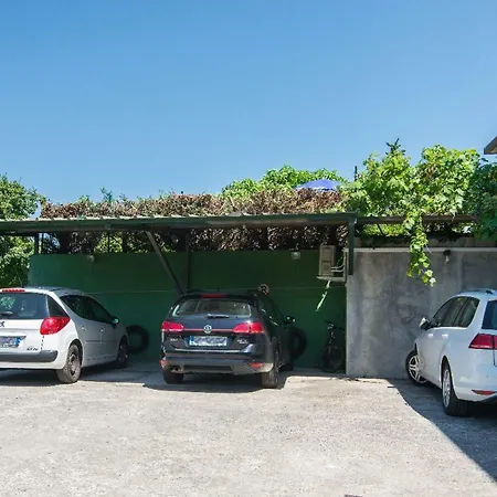 Solmar, With Big Terrace Near Nature Apartman *