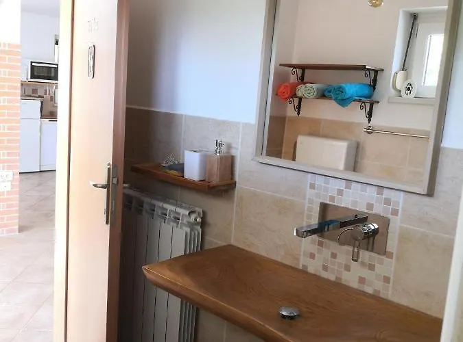 Solmar, With Big Terrace Near Nature Appartement Portorož