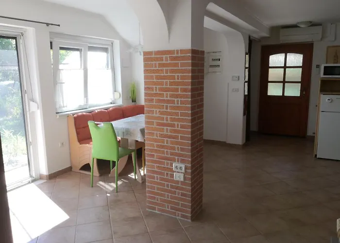 Solmar, With Big Terrace Near Nature Appartement *