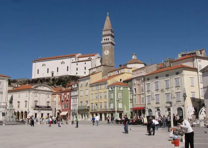 Solmar, With Big Terrace Near Nature Appartement Portorož