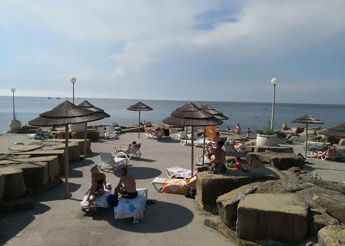 Solmar, With Big Terrace Near Nature Apartmán *